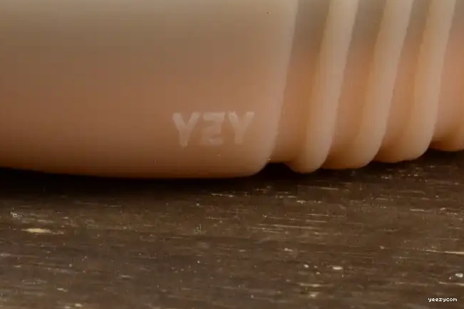 Brown 750 Yeezy adidas Light Boost BY2456 0619
